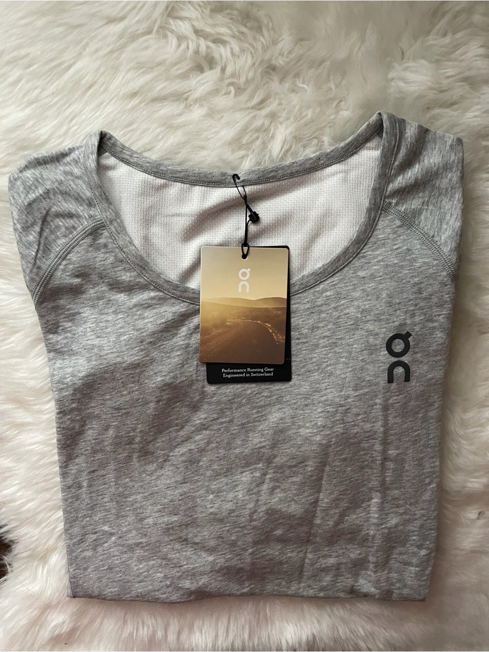 New! On Running Performance Women’s Grey Short-Sleeve Top